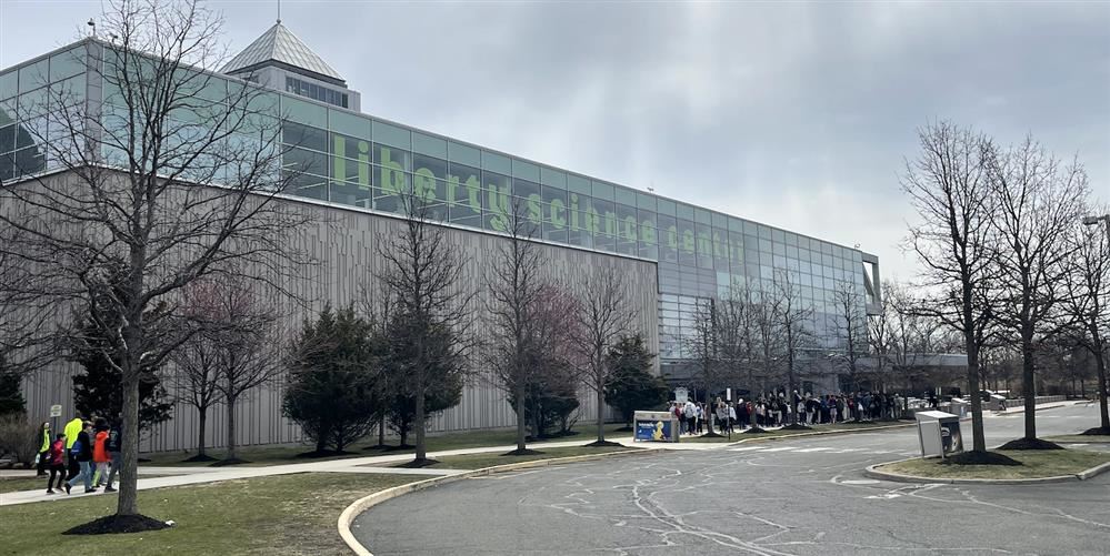  Liberty Science Centre